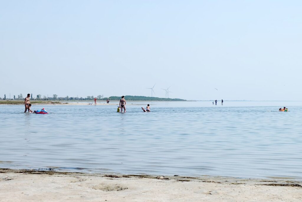 Отдых на Устричном озере в Херсонской области